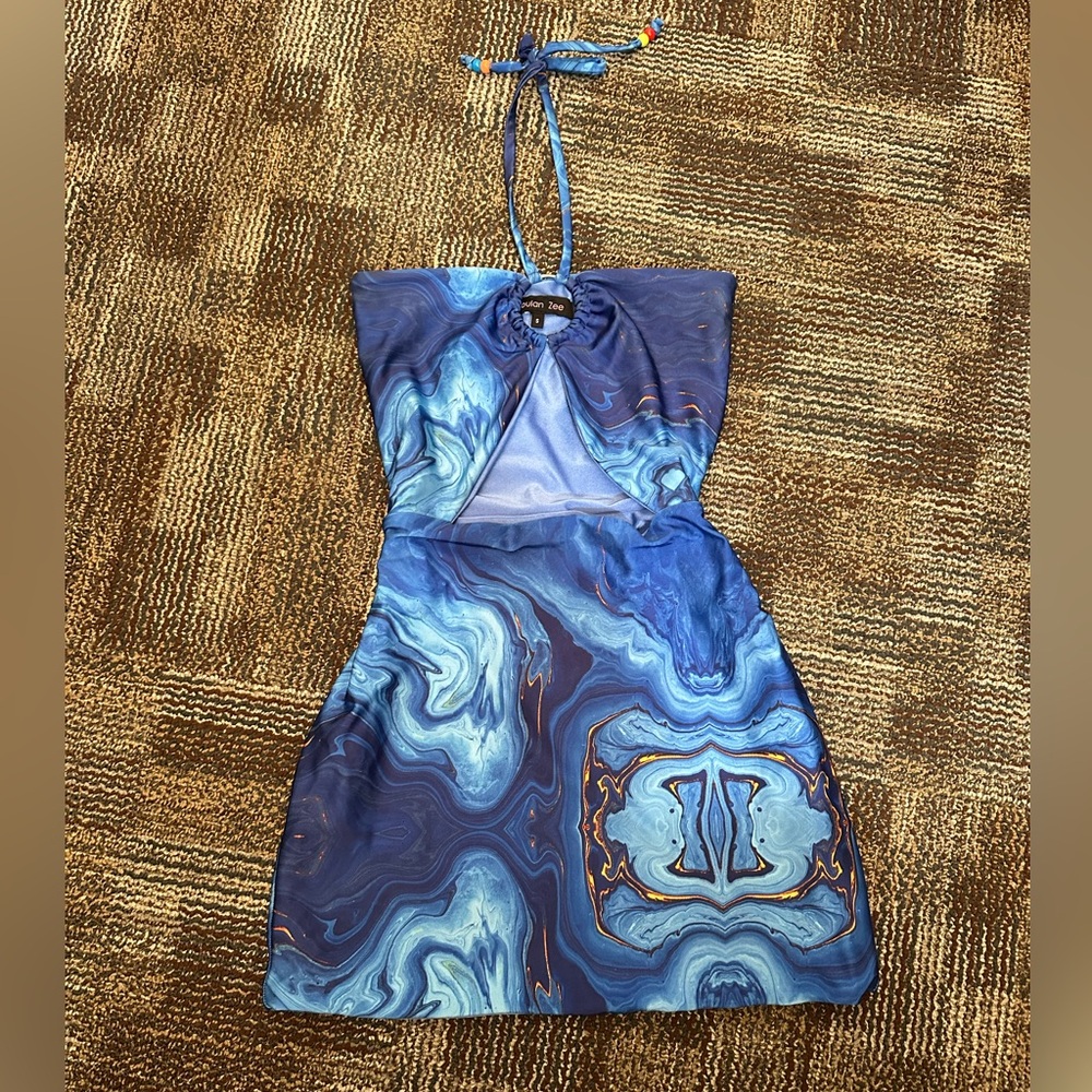 KORA DRESS - liquid magic
rave wear!
only worn once